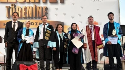 GURUR, COŞKU VE VEDA