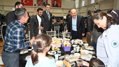 HASANKEYF&rsquo;TE RAMAZAN BEREKETİ PAYLAŞILDI&nbsp;&nbsp;