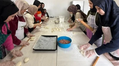 BATMANLI KADINLAR GELECEĞİNİ PİŞİRİYOR