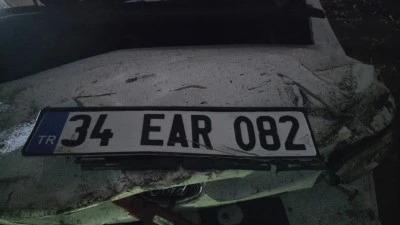 OTOMOBİL KAZA YAPTI: 1 YARALI