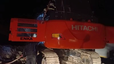 İŞ MAKİNESİNDE YANGIN