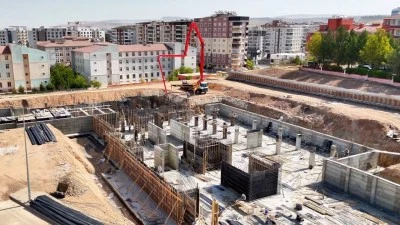 YENİ PARKLAR VE MEYDAN KAZANDIRILACAK