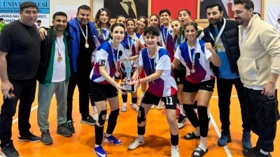 KADIN FUTSAL TAKIMI B&Ouml;LGE ŞAMPİYONU