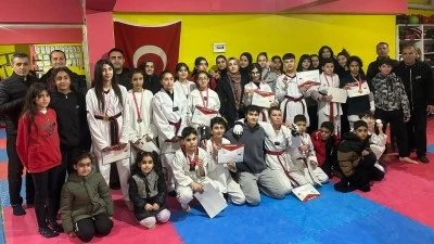 TAEKWONDO ŞAMPİYONLARI BELLİ OLDU