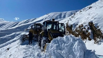 392 KİLOMETRELİK YOL AĞI KARDAN TEMİZLENDİ