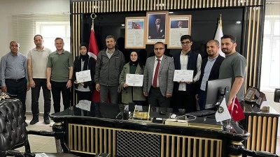 UMRE &Ouml;D&Uuml;LL&Uuml; B&Uuml;Y&Uuml;K BAŞARI