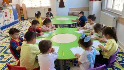 ANNELERİN EĞİTİMİNE OYUN ODASIYLA DESTEK