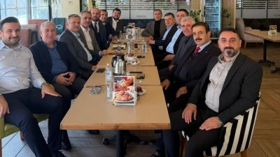 AK PARTİ BELEDİYE BAŞKANLARIYLA BİRARAYA GELDİ