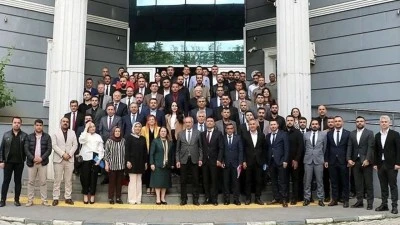 B&Ouml;LGE İLLERİ SOSYAL HİZMET İ&Ccedil;İN TOPLANDI