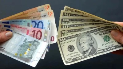 DOLAR VE EURO HAFTAYA YÜKSELİŞLE BAŞLADI