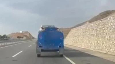 SU TANKERİNDEN KAÇAK SİGARA ÇIKTI