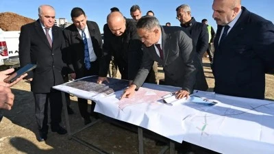 BATMAN'DA &Uuml;&Ccedil; YILIN &Ouml;ZETİ 