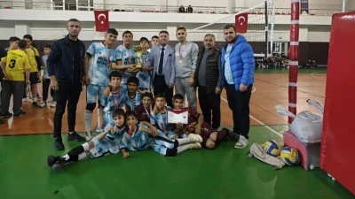 K&Ouml;Y TAKIMI VOLEYBOLDA İL ŞAMPİYONU OLDU