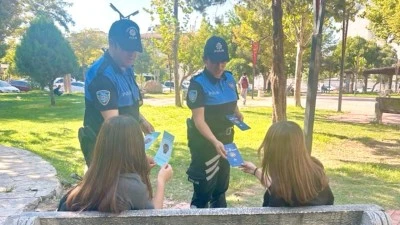 POLİS VATANDAŞLARI BİLGİLENDİRDİ