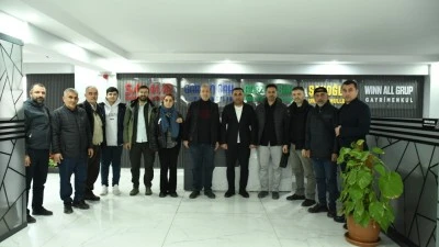 GAZETECİLER TOPLUMUN G&Ouml;Z&Uuml; VE KULAĞIDIR