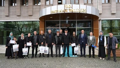 KİTAP DOSTLARI &Ouml;D&Uuml;LLENDİRİLDİ