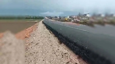 YENİ YAPILAN YOL KORKUTTU