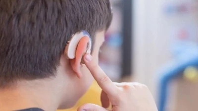 ÇOCUKLUK ÇAĞINDA EN YAYGIN DUYUSAL BOZUKLUK: İŞİTME KAYBI