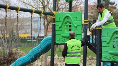 PARKLARDA SPOR VE OYUN ALANLARINA BAKIM