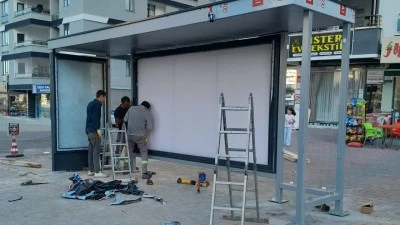 YENİ NESİL OTOBÜS DURAKLARININ KURULUMU BAŞLADI