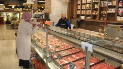 ET FİYATLARINDAKİ ARTIŞ SOFRALARI VURDU