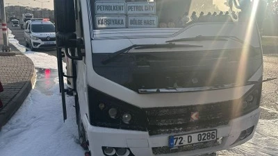 MİNİBÜSTE ÇIKAN YANGIN KORKUTTU