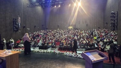 YAZAR SALİHA ERDİM BATMAN&rsquo;DA AİLEYİ ANLATTI