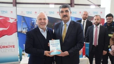 NASIROĞLU: TÜRKİYE ENERJİDE İZLEYEN DEĞİL, YÖN VEREN ÜLKE