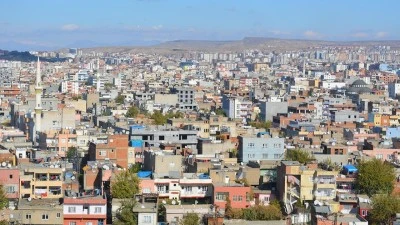 KREDİ ZORLAŞTI, TASARRUF Y&Uuml;KSELDİ