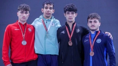 GÜREŞ ŞAMPİYONASINDA BÜYÜK BAŞARI