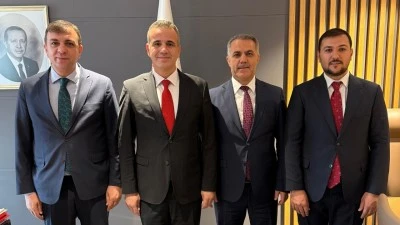 AK PARTİ HEYETİ PİRİNÇÇİ’Yİ MAKAMINDA ZİYARET ETTİ