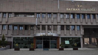 VALİLİKTEN BARAJ UYARISI: &Ccedil;AY YATAĞINDAN UZAK DURUN!