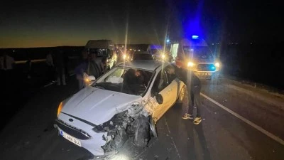 KAFA KAFAYA ÇARPIŞTILAR