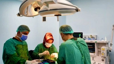 5 SANTİMETRELİK &Ccedil;ENE KİSTİ BAŞARIYLA ALINDI