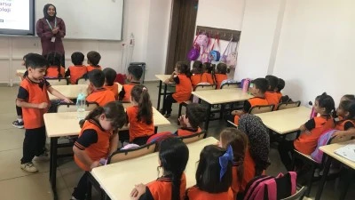 ÖĞRENCİLERE 'TEKNOLOJİ BAĞIMLILIĞI' EĞİTİMİ