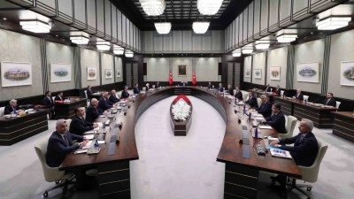 KABİNE YOĞUN GÜNDEMLE TOPLANIYOR