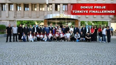 VALİ CANALP: “ÖĞRENCİLERİMİZ DESTAN YAZIYOR”