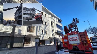 KENT GENELİNDE BUZ SARKITLARINA M&Uuml;DAHALE