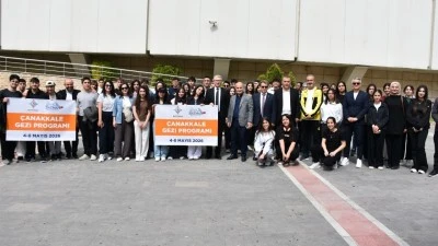 BAŞARILI &Ouml;ĞRENCİLERE &Ccedil;ANAKKALE &Ouml;D&Uuml;L&Uuml;