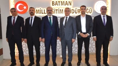 BAKANLIK YETKİLİSİNDEN BATMAN&rsquo;DA EĞİTİM TURU