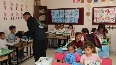 İHTİYA&Ccedil; SAHİBİ &Ouml;ĞRENCİLER KIRTASİYEYLE SEVİNDİ