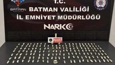 MİDESİNDEN 1 KİLO 308 GRAM ESRAR &Ccedil;IKTI