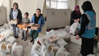 YETİMLER VAKFI&rsquo;NDAN KANDİL YARDIMI