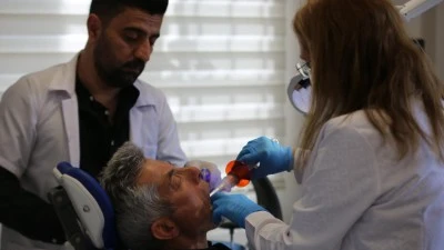 &Uuml;CRETSİZ DİŞ SAĞLIĞI HİZMETİ: 25 BİN KİŞİ YARARLANDI