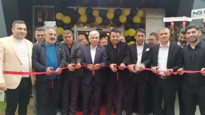 ZEZ LOUNGE KAPILARINI A&Ccedil;TI
