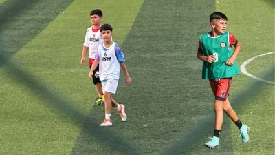 AMEDSPOR, BATMANLI GENÇLERİ KAPTI!