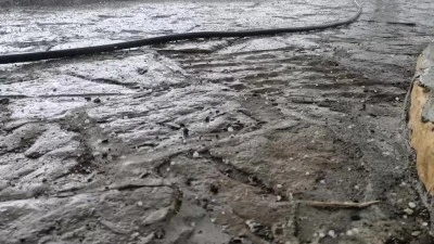 DOLU YAĞIŞI ORTALIĞI BEYAZA B&Uuml;R&Uuml;D&Uuml; 