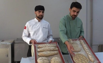 3 BİN YILLIK BALLI ARPA EKMEĞİ YENİDEN ÜRETİLDİ