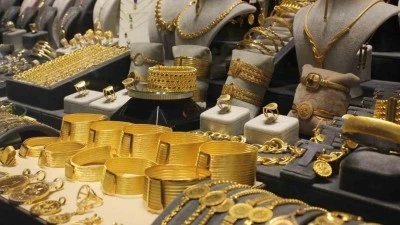 ALTINDA Y&Uuml;KSELİŞ S&Uuml;R&Uuml;YOR