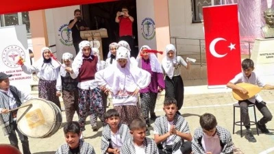 KÖY OKULUNDA SAĞLIK VE EĞLENCE BİR ARADA